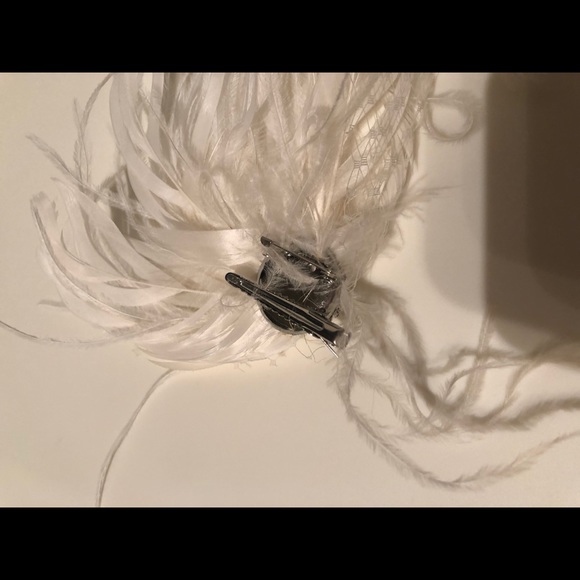 Feather hair clip - Picture 5 of 5